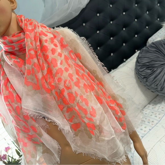 Express Coral Orange Beige Leopard Print Scarf Beautiful Spring Summer Fall - Picture 10 of 14